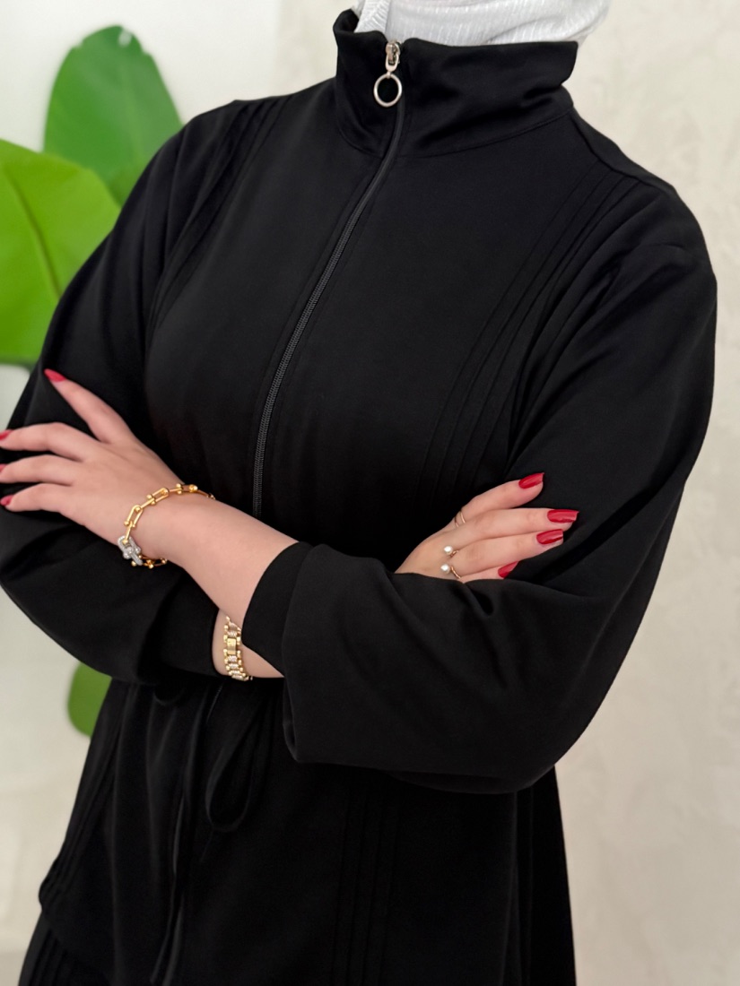 طقم  الرياضي
